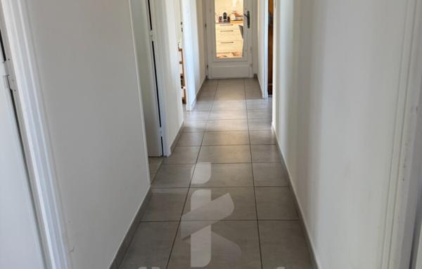 Charmante maison de 89 m2 avec terrain de 8000 m2