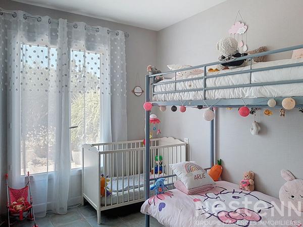 Superbe Maison à Vendre au Gua avec sa piscine, ses 5 chambres et sa piscine.