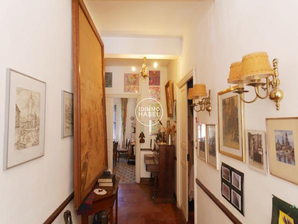 Maison de village traditionnelle vigneronne T5 avec grand garage Villesèque-des-Corbières (11360)