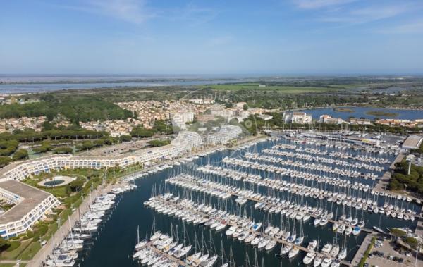 Vente Appartement P2 + Parking avec Vue dégagée Le grau-du-roi   