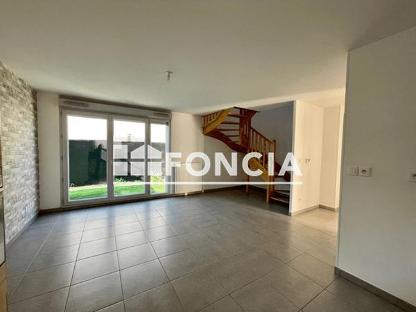 Location Appartement 3 pièces 60.6 m² - 33 RUE ROBERT SCHUMAN Marignane 13700