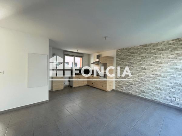 Location Appartement 3 pièces 60.6 m² - 33 RUE ROBERT SCHUMAN Marignane 13700
