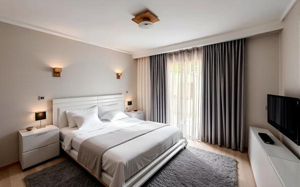 Immeuble à vendre    7 pièces •  Marguerittes