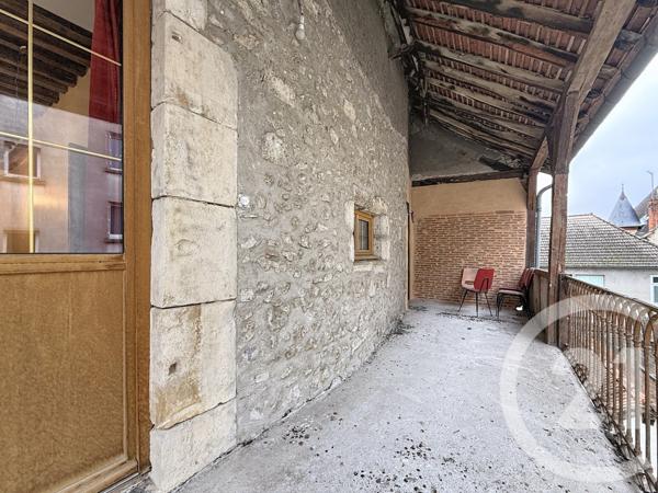 Maison à vendre  8 pièces - 100 m2 VARENNES SUR ALLIER - 03