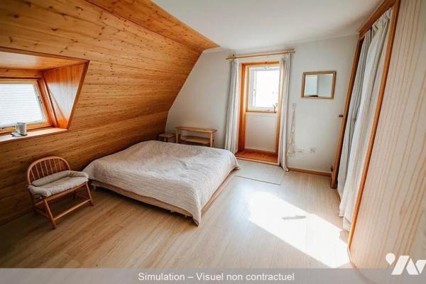 A vendre à Pleaux, en centre-ville, à proximité des commerces et services. 
Une petite maison ...