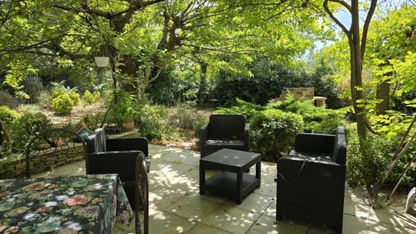 Maison à VELLERON (84740)