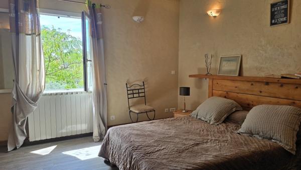 Maison à VELLERON (84740)