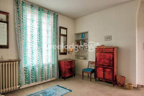 Maison à vendre 12 pièces de 232 m² à Lisieux