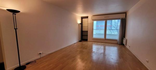 Appartement à louer    3 pièces • 74,74 m2 Issy-les-Moulineaux