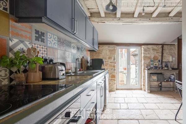 Duplex rénové au coeur des antiquaires