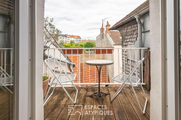 Duplex rénové au coeur des antiquaires