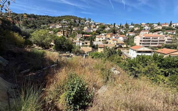 Terrain à vendre    Hyères
