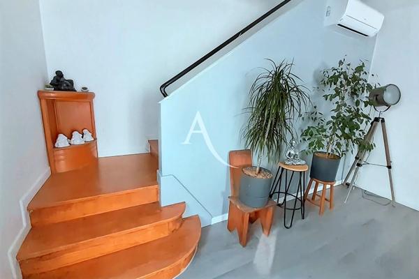 Élégante maison familiale rénovée au coeur de Saint-Pierre-du-Mont