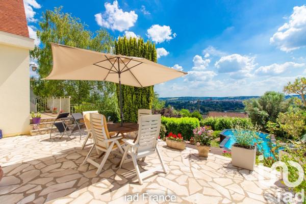 Maison 8 pièces de 172 m² à Limay (78520)