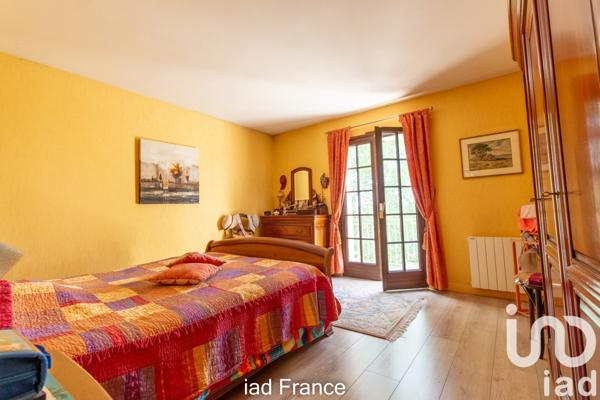 Maison 8 pièces de 172 m² à Limay (78520)