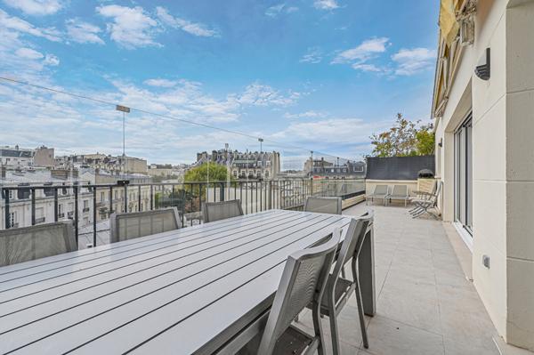 Somptueux Appartement de 5 pièces - PARIS 16