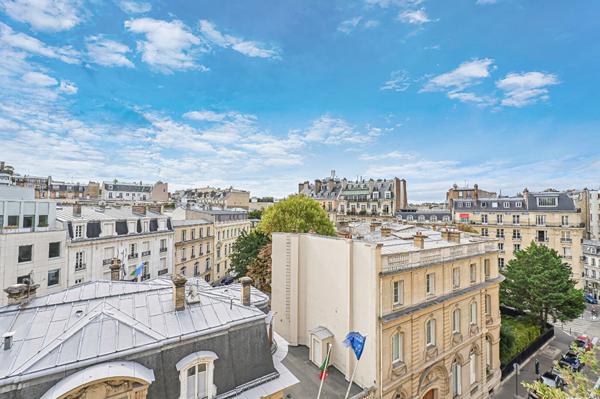 Somptueux Appartement de 5 pièces - PARIS 16