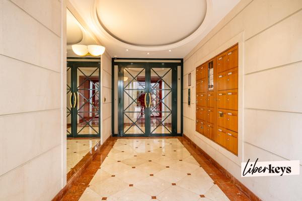 Studio lumineux de 25,15 m² avec parking, cave - Saint-Cloud