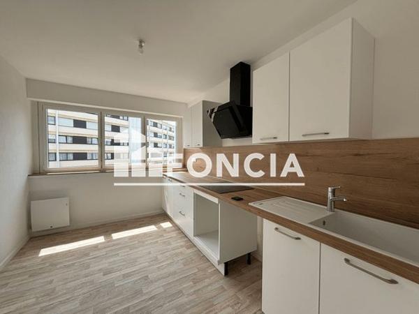 Location Appartement 3 pièces 71.2 m² - RESIDENCE DE L'HERMITAGE La Chaussee Saint Victor 41260