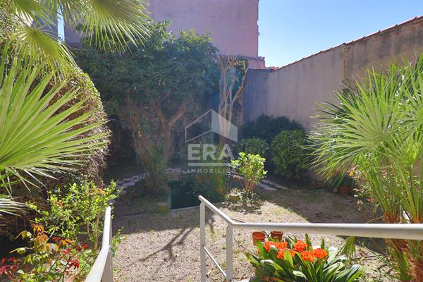 A vendre Maison individuelle 113 m² avec jardin, grand garage et fort potentiel  Marseille 10e
