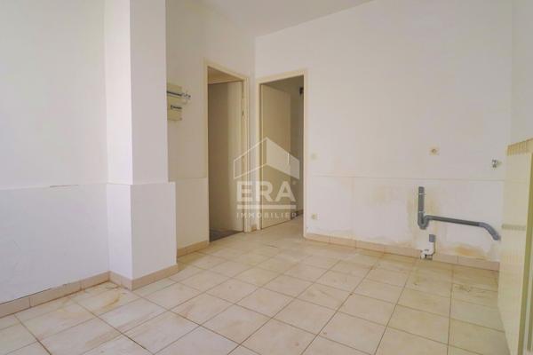 A vendre Maison individuelle 113 m² avec jardin, grand garage et fort potentiel  Marseille 10e