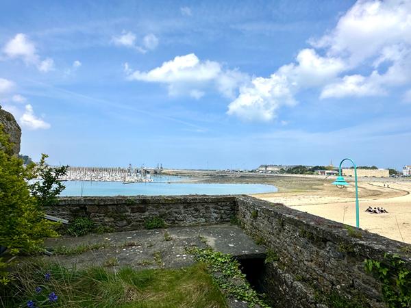 SAINT-MALO Saint Servan Solidor vue mer