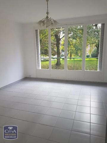 Appartement à louer 5 pièces 79.58m² Rousies (59131)