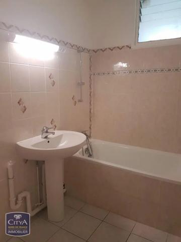 Appartement à louer 5 pièces 79.58m² Rousies (59131)