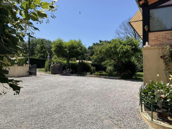 Maison à vendre à Gourdon dans le Lot (46300), ref : 46041/420