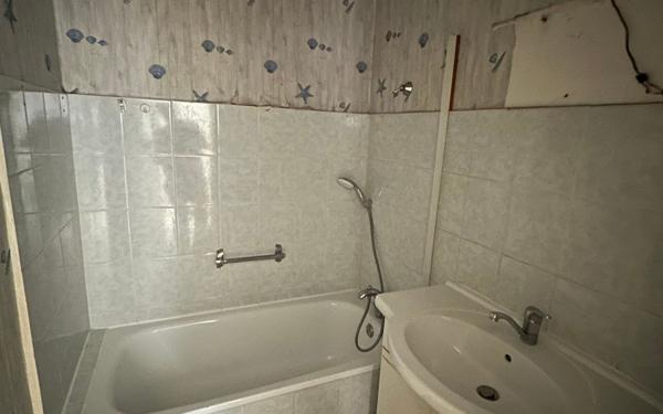 Appartement à vendre    3 pièces • 61,43 m2 Lyon 8