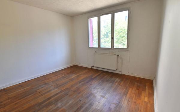 Appartement à vendre    3 pièces • 61,43 m2 Lyon 8