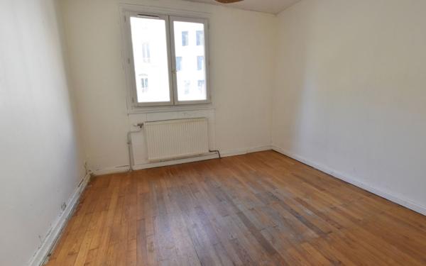 Appartement à vendre    3 pièces • 61,43 m2 Lyon 8