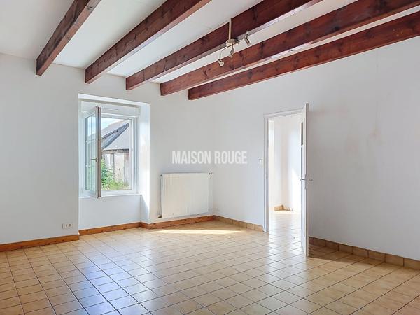 Maison à vendre maison en pierre centre bourg.