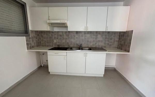 Appartement à louer    2 pièces •  Baie-Mahault