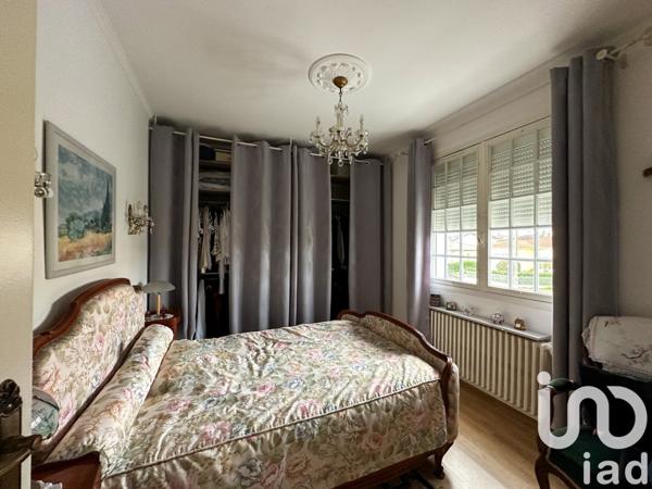 Maison 6 pièces de 201 m² à Villeneuve-sur-Lot (47300)