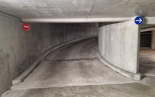 Stationnement à vendre    20 m2 Montrouge