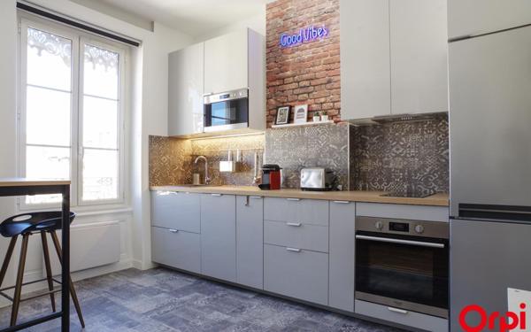 Appartement à louer    1 pièce •  Lyon 7
