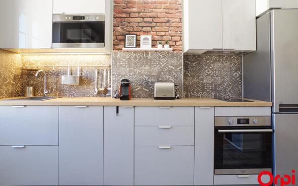 Appartement à louer    1 pièce •  Lyon 7