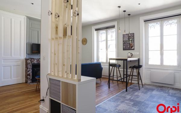 Appartement à louer    1 pièce •  Lyon 7