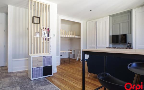 Appartement à louer    1 pièce •  Lyon 7