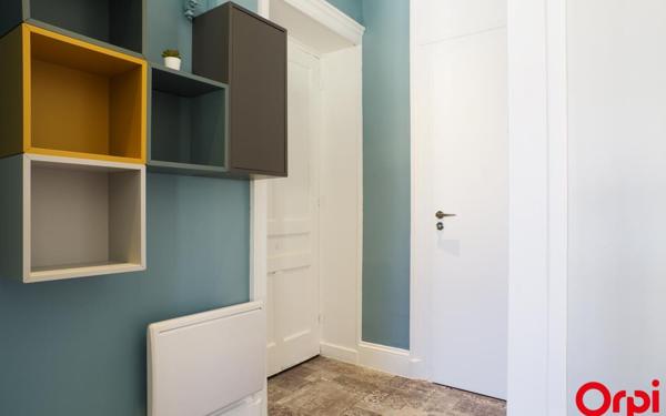 Appartement à louer    1 pièce •  Lyon 7