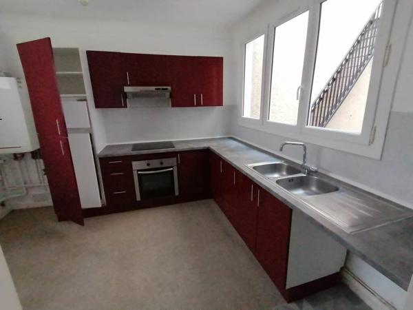 Maison à louer  5 pièces •  Poitiers