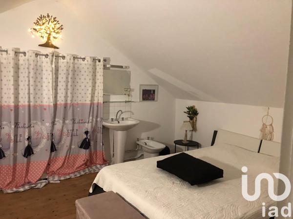 Maison à vendre 8 pièces 191 m² Ruelle-sur-Touvre