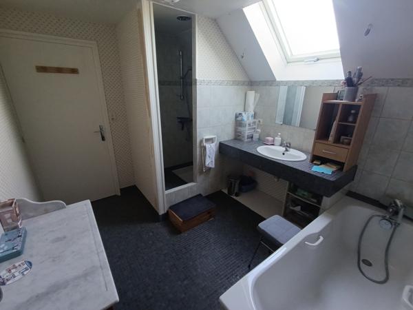 Grande maison familiale avec possible logement indépendant sur 1900m² de terrain