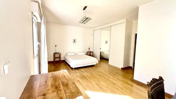 Maison
         13 pièces
        - 360 m² Bien prestige 849 000 € *