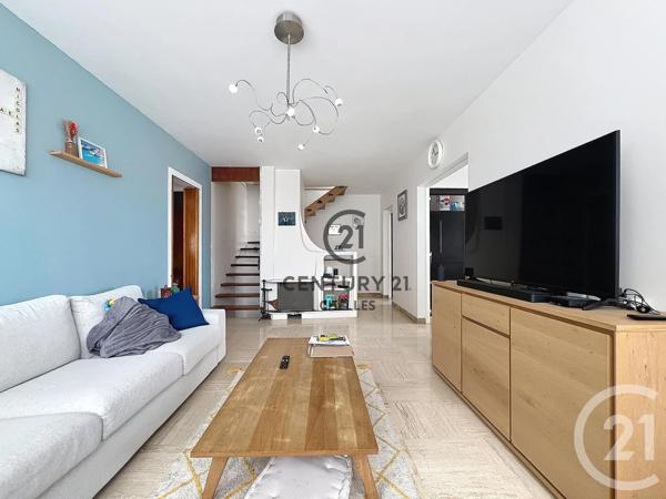 Maison à vendre  5 pièces - 156,11 m 2   NOISY LE GRAND  - 93
