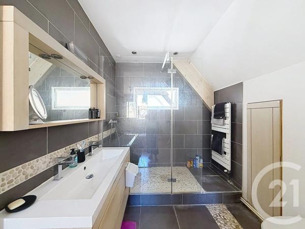 Maison à vendre  6 pièces - 127,17 m 2   MONTFERMEIL  - 93