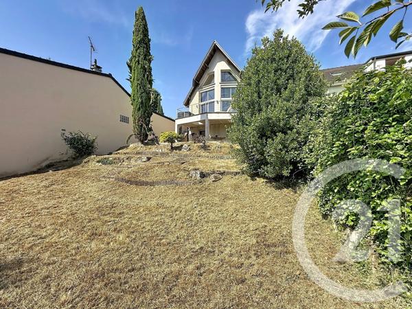 Maison à vendre  6 pièces - 127,17 m 2   MONTFERMEIL  - 93