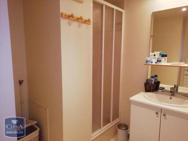 Appartement à louer 2 pièces 47.7m²