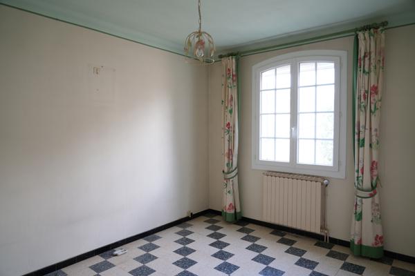 Cairanne (84290) VILLA TRADITIONNELLE